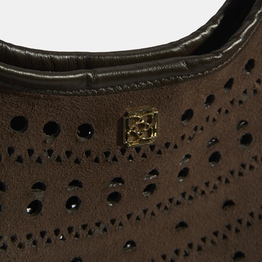  Kadın Kahve Perforeli Süet Omuz Çantası