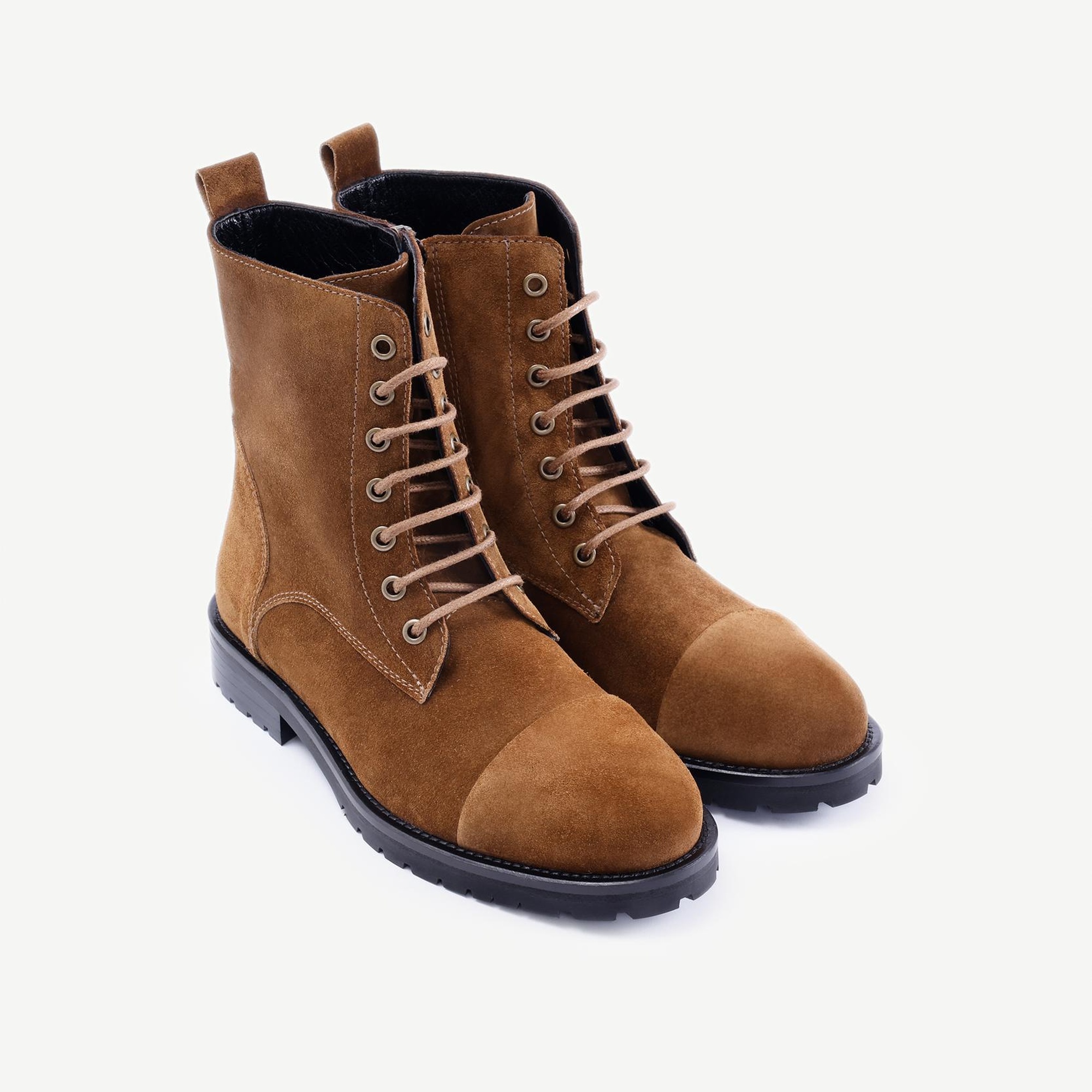 YARGICI İnce Tabanlı Deri Bağcıklı Bot