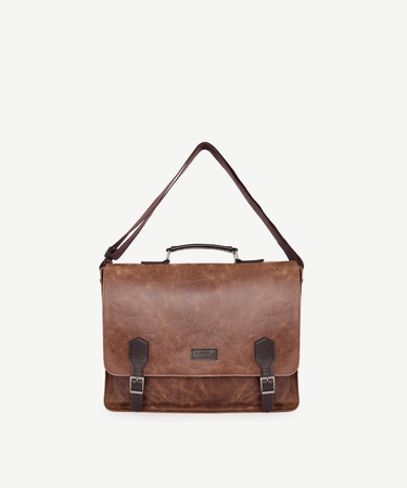  YARGICI Kapaklı Deri Laptop Çantası