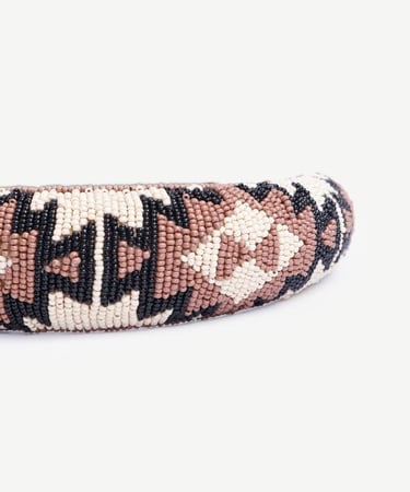  YARGICI Desenli Cam Boncuklu Taç