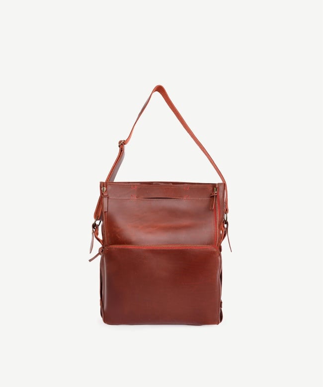  YARGICI Katlamalı Deri Omuz Çantası