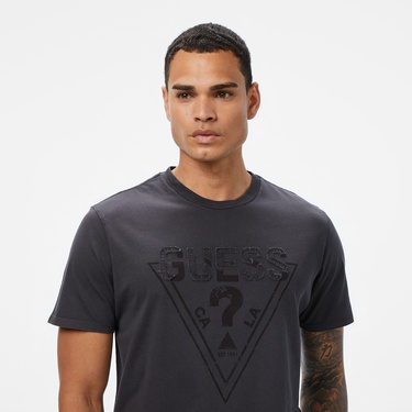  Guess Embroid Regular Fit Erkek Siyah T-Shirt