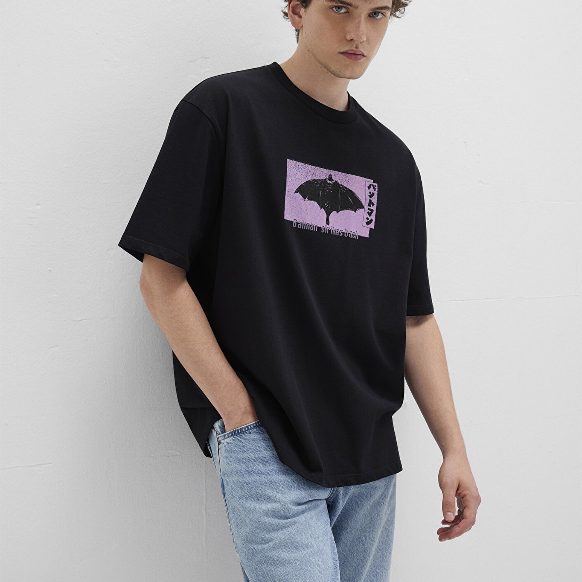 Mavi Batmann Baskılı Siyah Tişört Relaxed Fit / Rahat Kesim 0612920-900