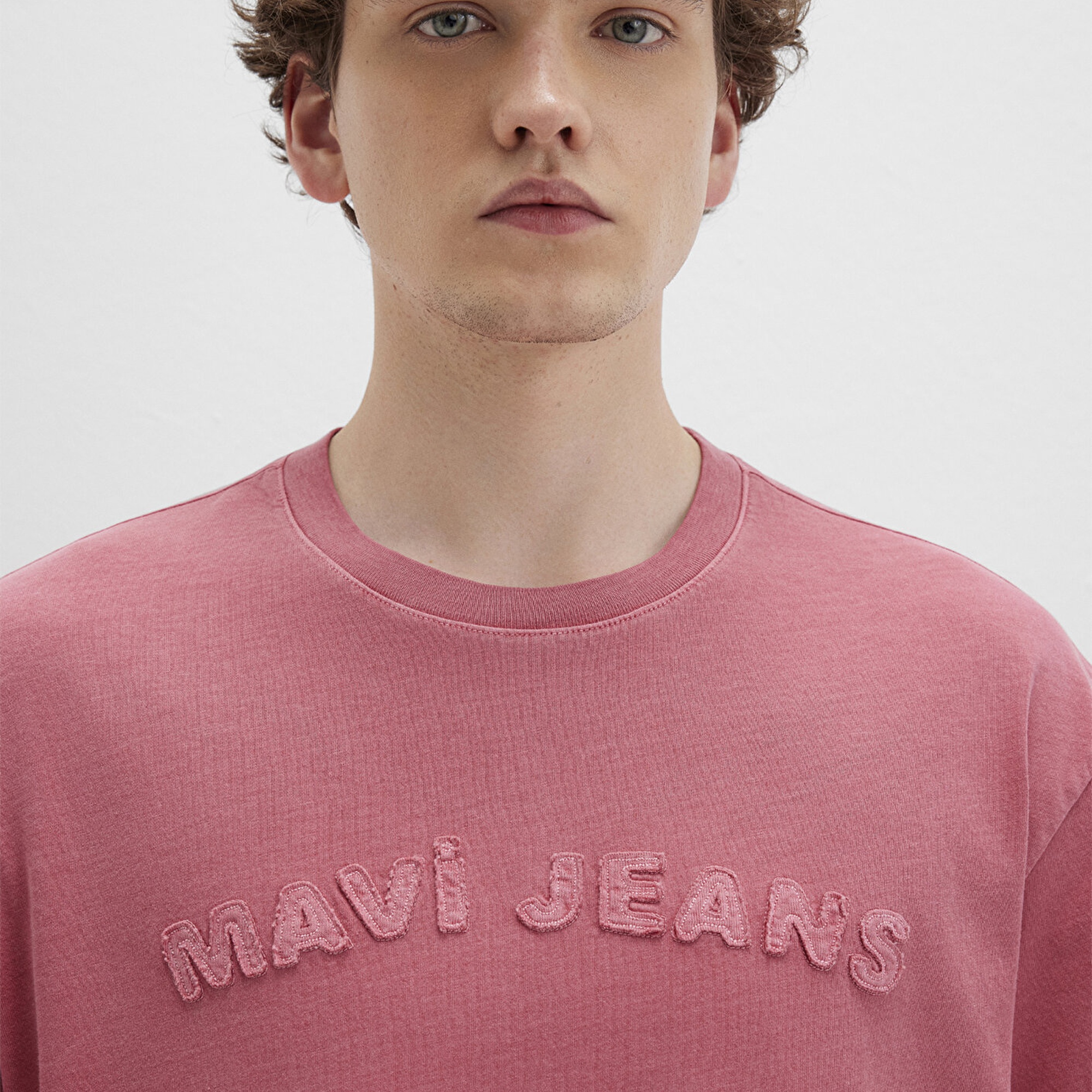 Mavi Mavi Jeans Baskılı Pembe Tişört Loose Fit / Bol Rahat Kesim 0612953-71079