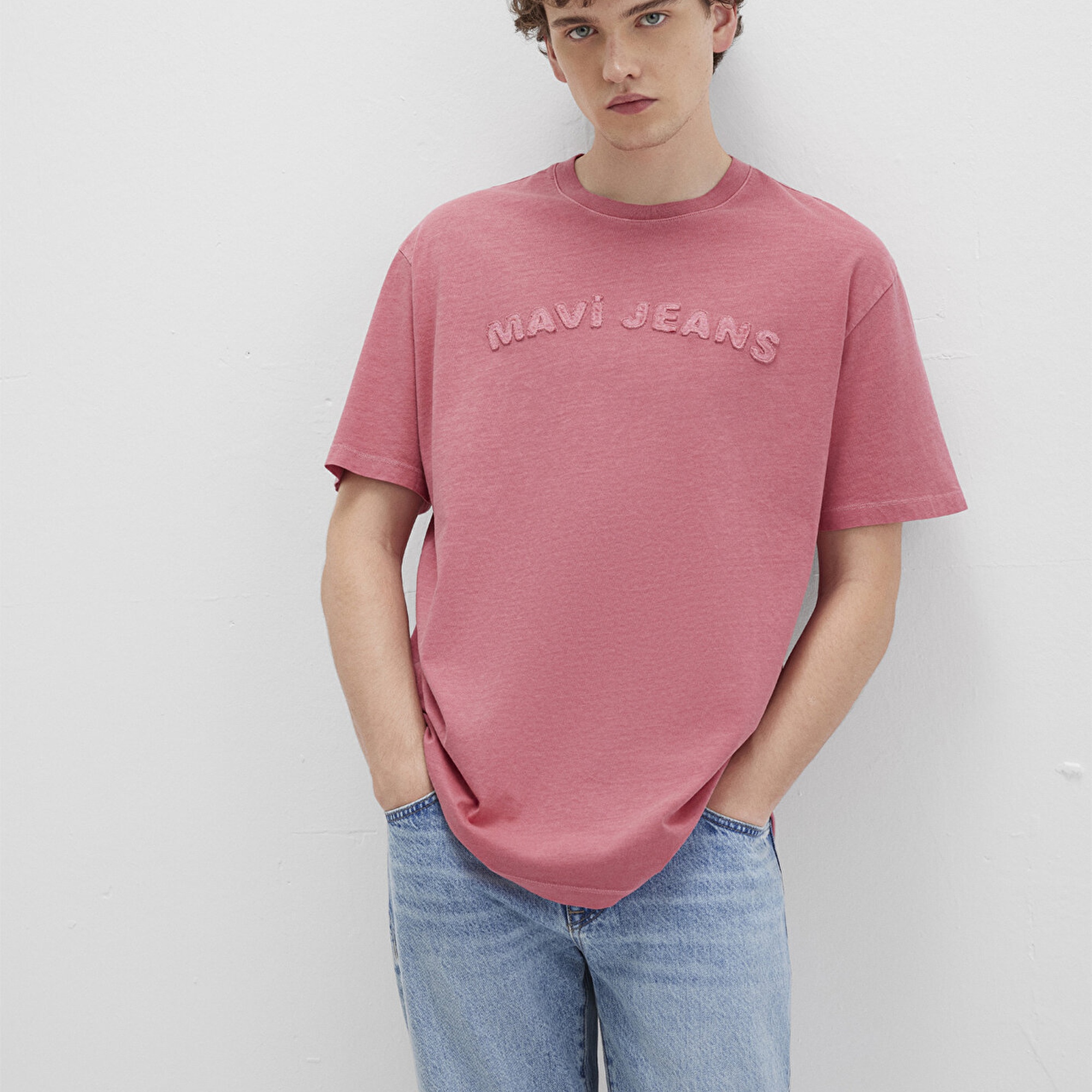 Mavi Mavi Jeans Baskılı Pembe Tişört Loose Fit / Bol Rahat Kesim 0612953-71079