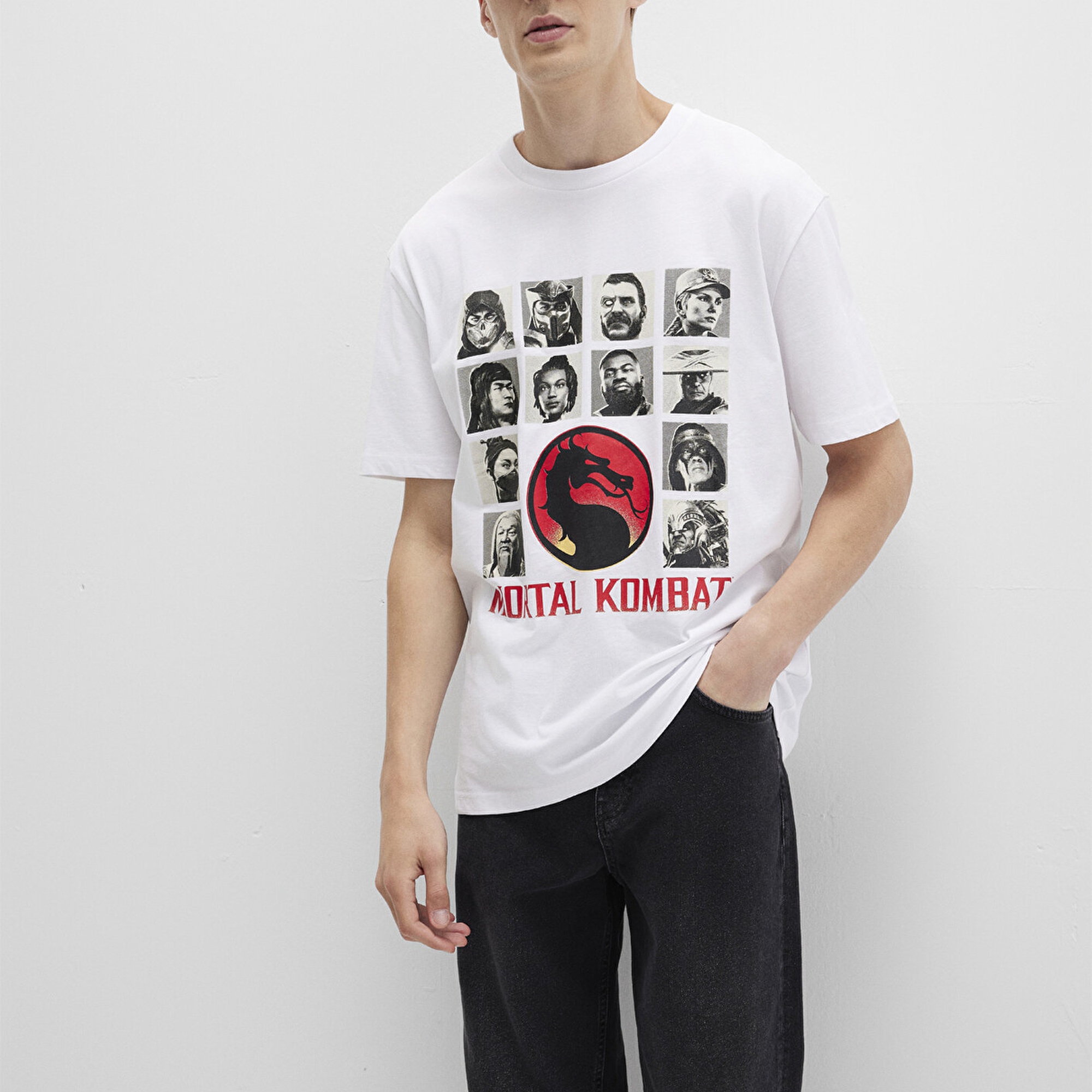Mavi Mortal Kombat Baskılı Beyaz Tişört Loose Fit / Bol Rahat Kesim 0612921-620