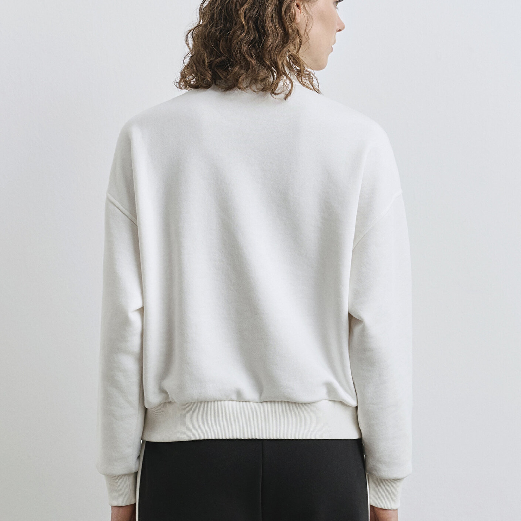 Mavi Mavi Logo Baskılı Yarı Fermuarlı Ekru Sweatshirt 1S10373-70057