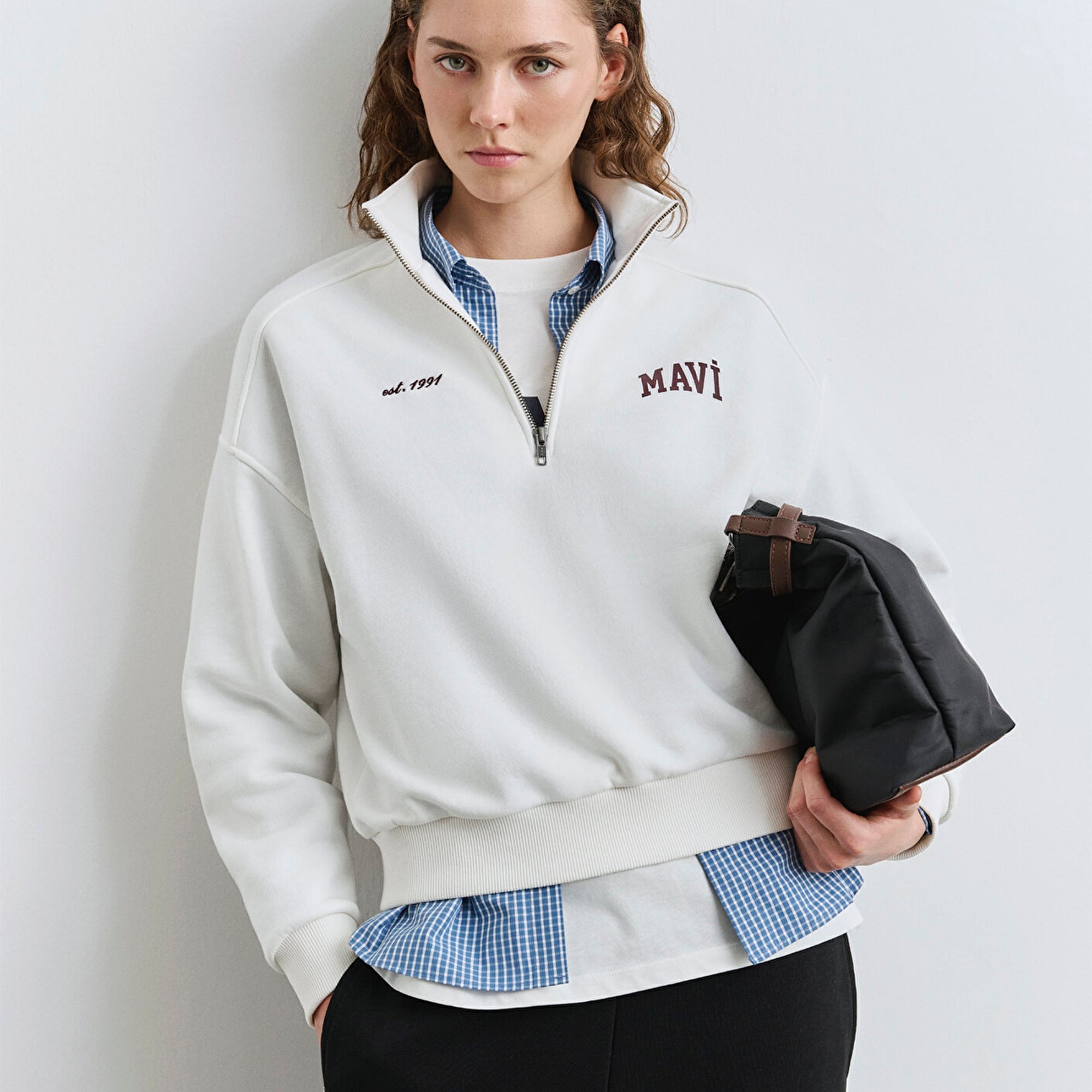 Mavi Mavi Logo Baskılı Yarı Fermuarlı Ekru Sweatshirt 1S10373-70057