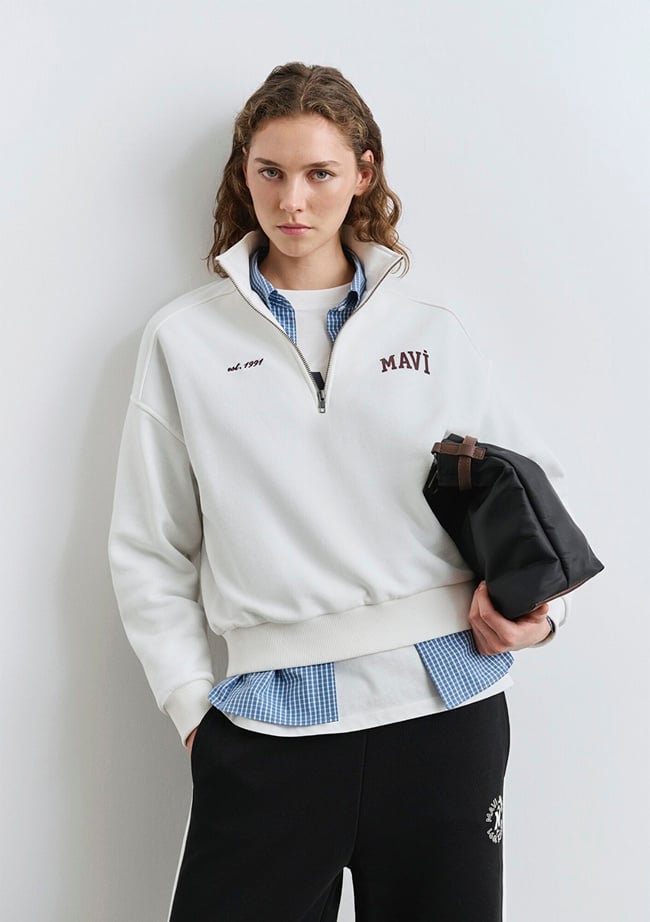  Mavi Mavi Logo Baskılı Yarı Fermuarlı Ekru Sweatshirt 1S10373-70057