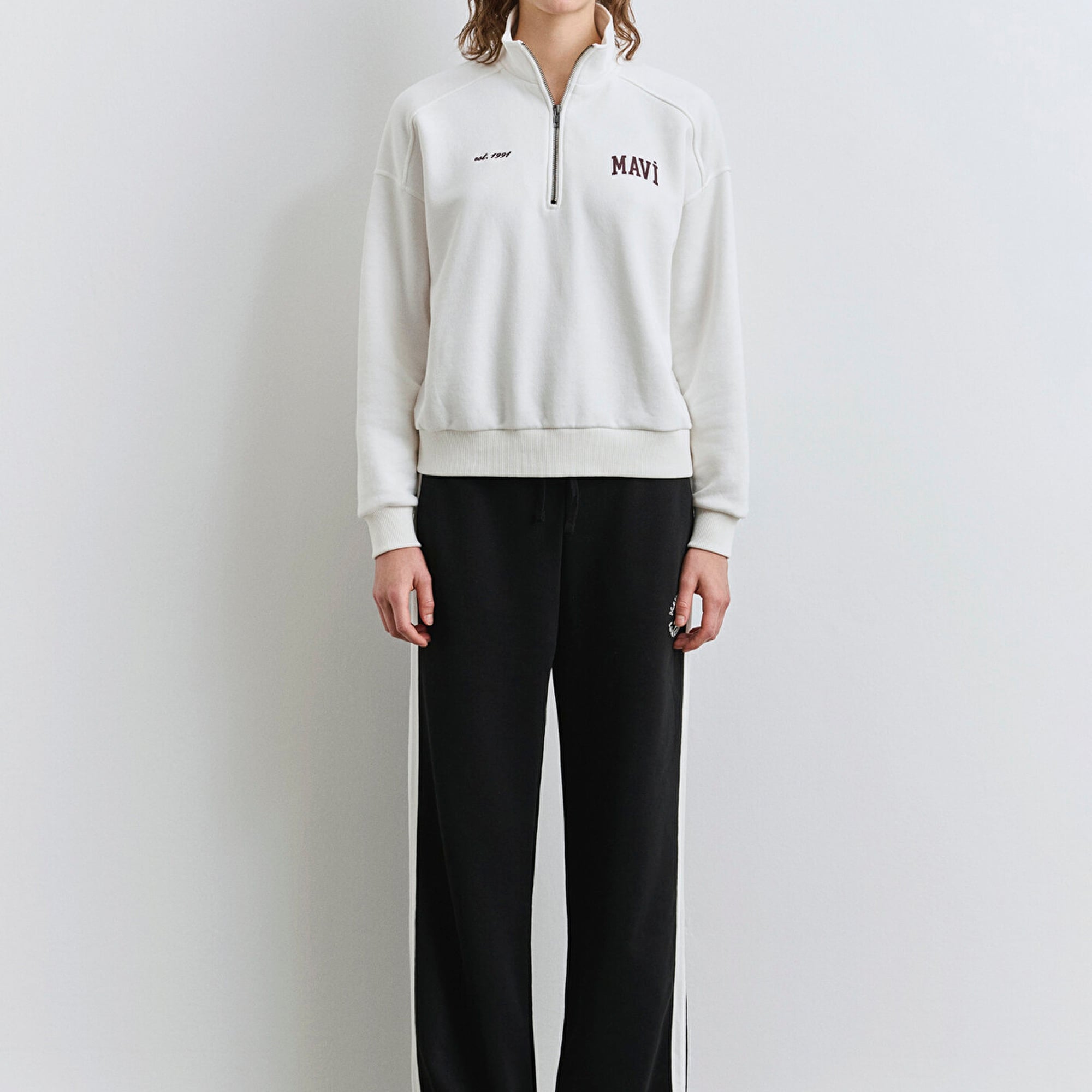 Mavi Mavi Logo Baskılı Yarı Fermuarlı Ekru Sweatshirt 1S10373-70057