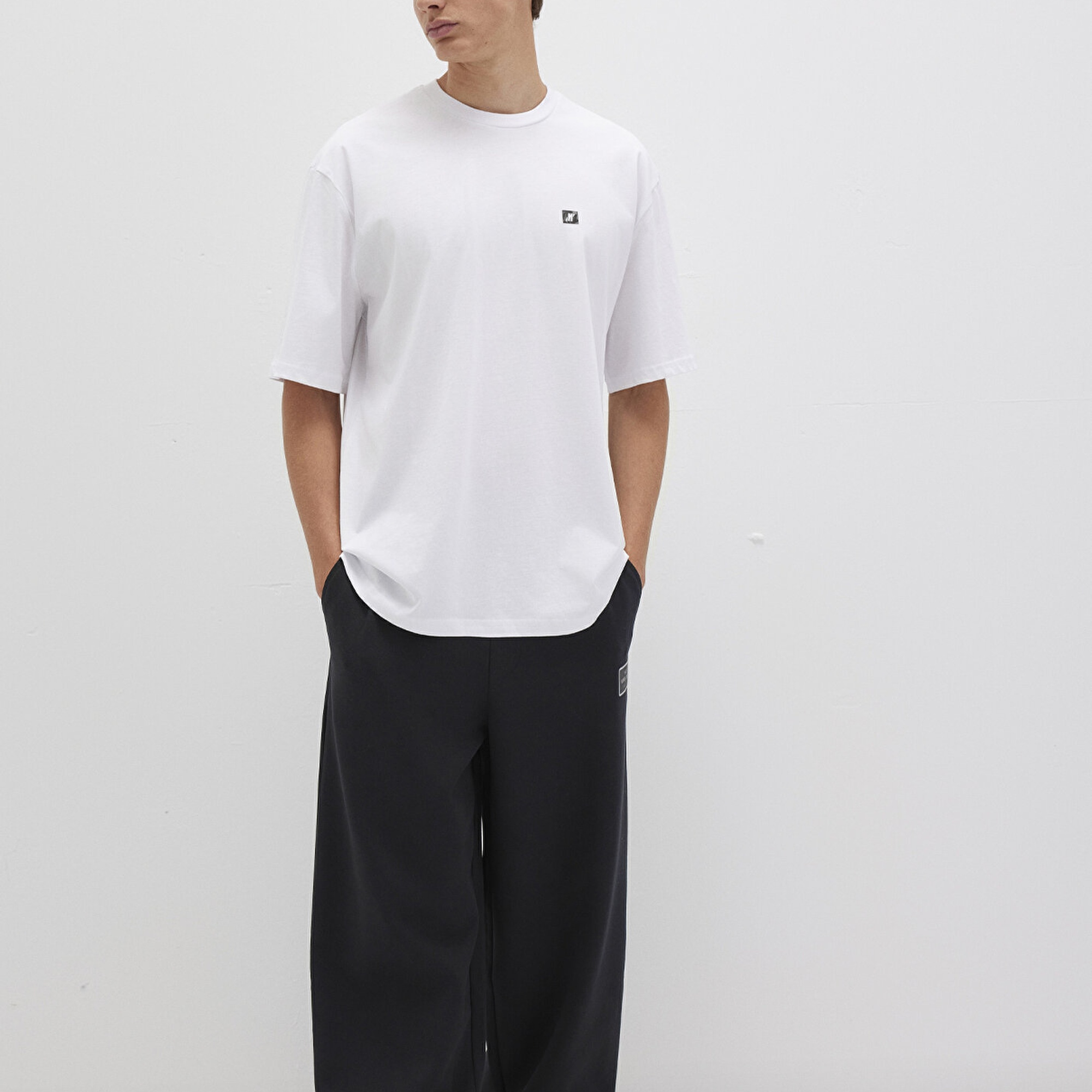 Mavi Pro Baskılı Beyaz Tişört Relaxed Fit / Rahat Kesim 0613090-620