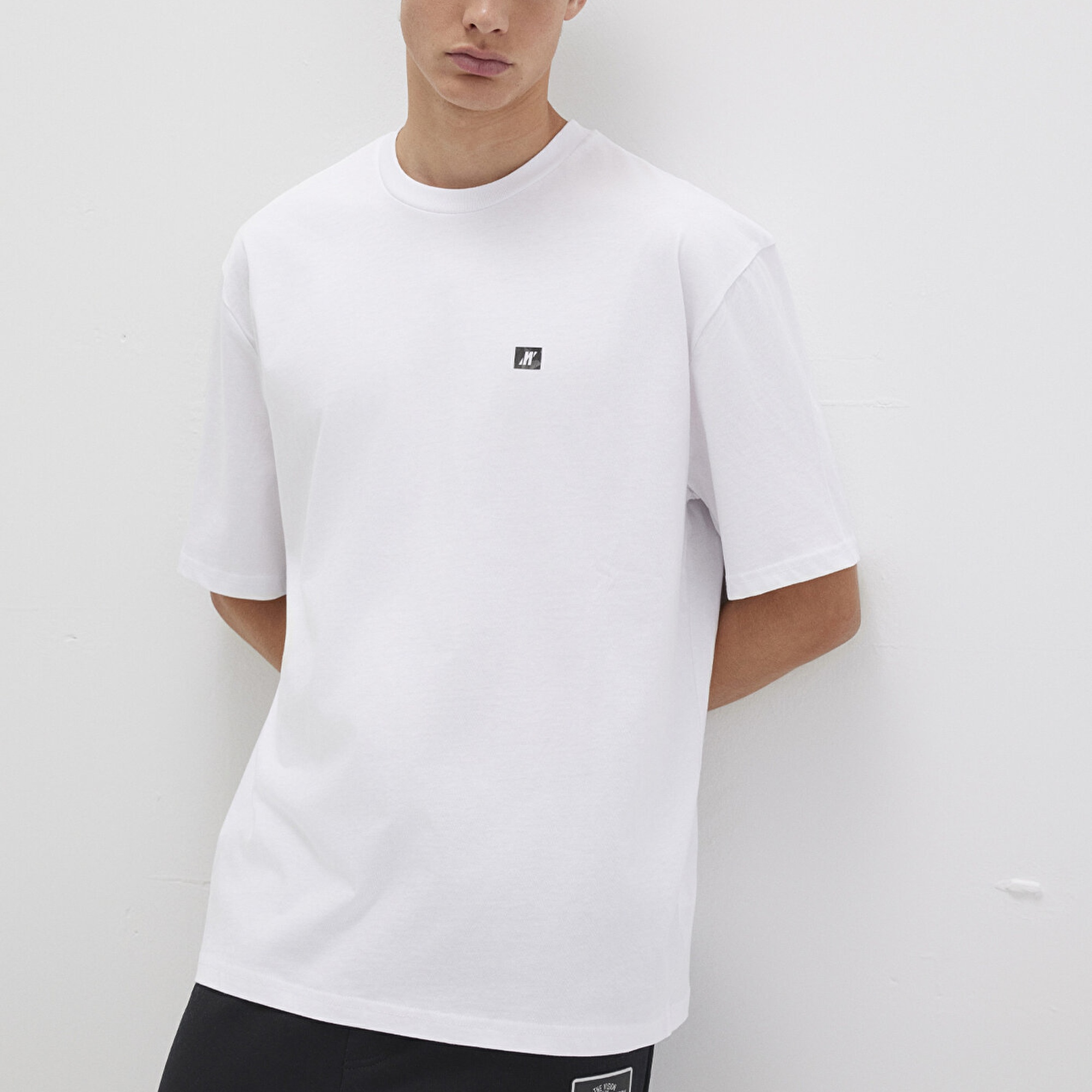 Mavi Pro Baskılı Beyaz Tişört Relaxed Fit / Rahat Kesim 0613090-620