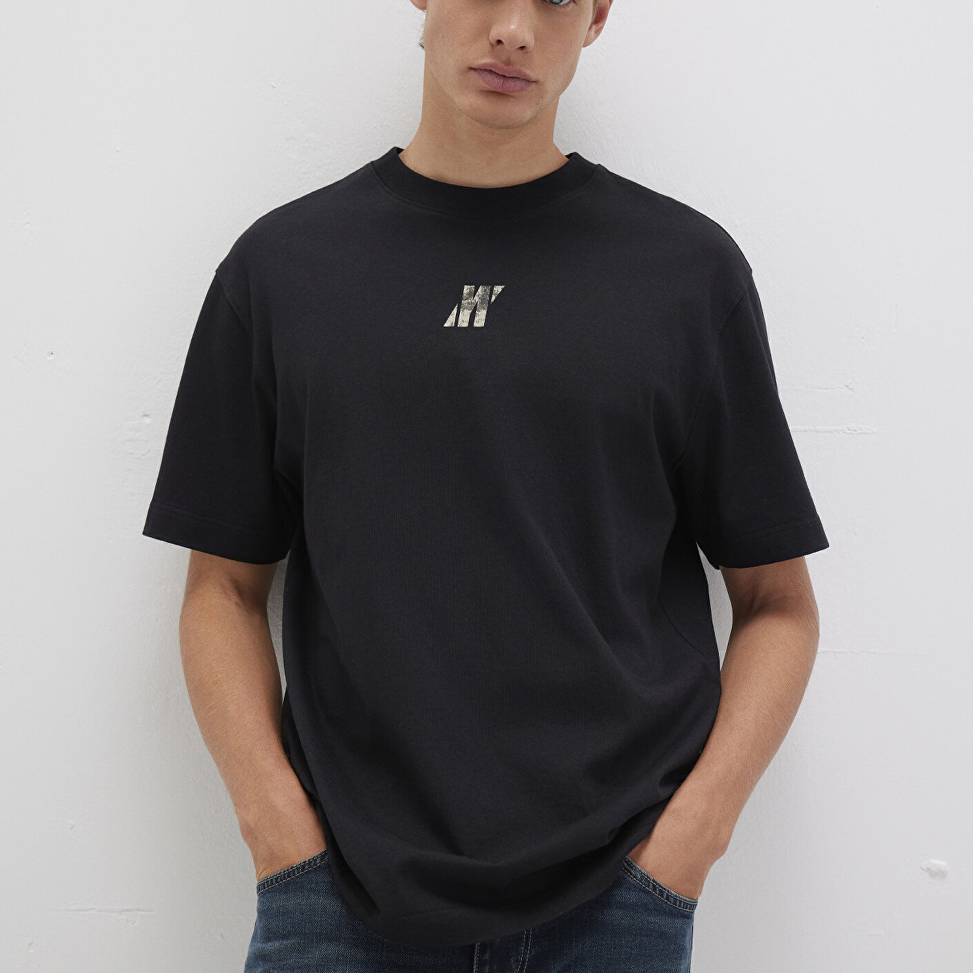 Mavi Pro Baskılı Siyah Tişört Loose Fit / Bol Rahat Kesim 0613078-900