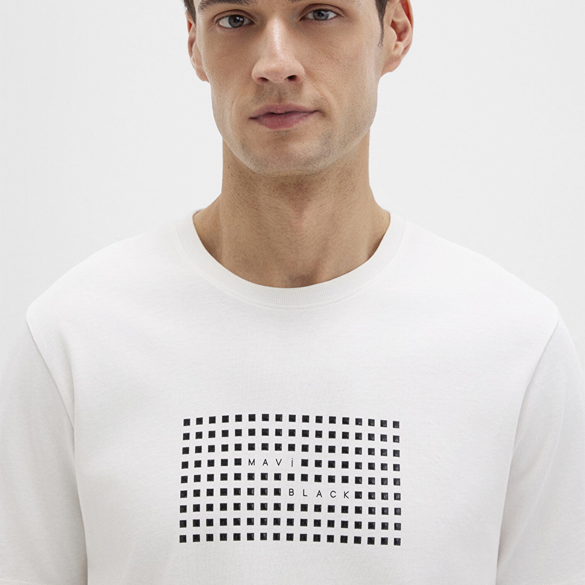 Mavi Mavi Black Baskılı Ekru Tişört Regular Fit / Normal Kesim 0612866-70057