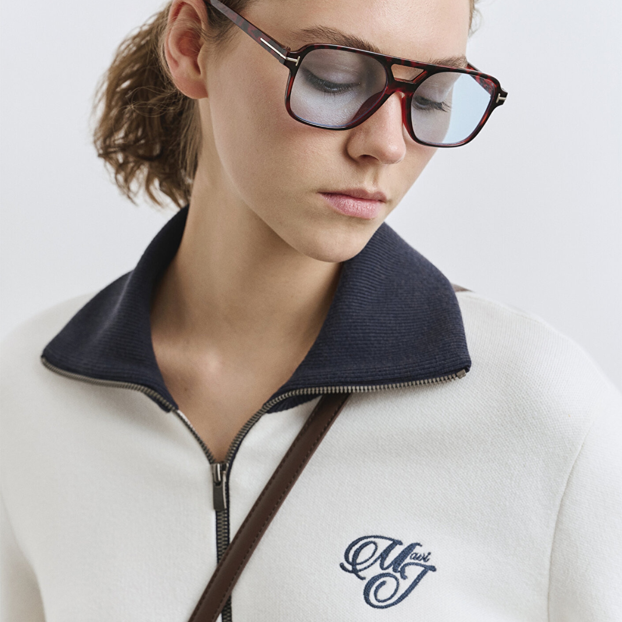 Mavi MJ Nakışlı Yarı Fermuarlı Kazak Loose Fit / Bol Rahat Kesim 1710687-70057