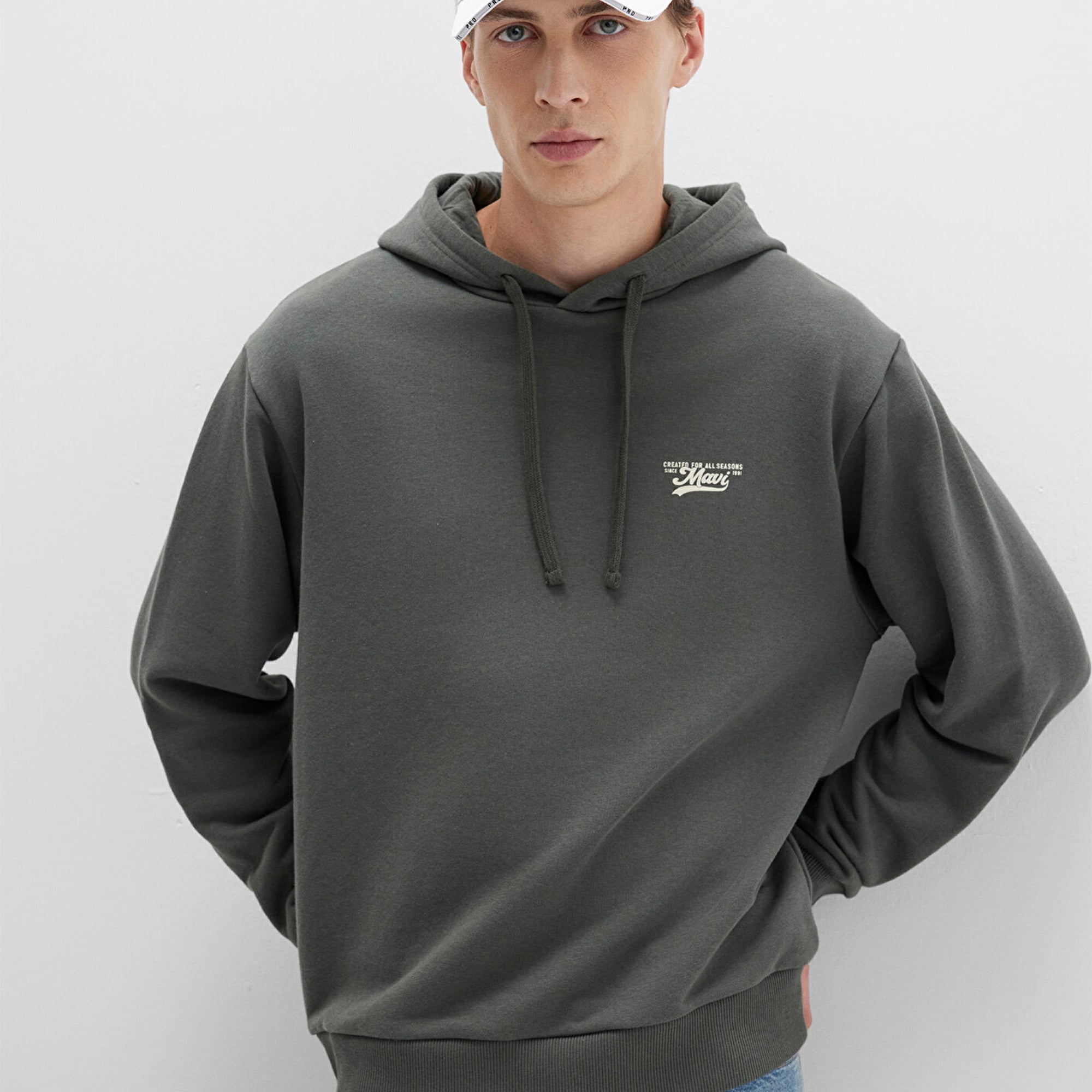 Mavi Mavi Logo Baskılı Kapüşonlu Yeşil Sweatshirt 0S10468-71598