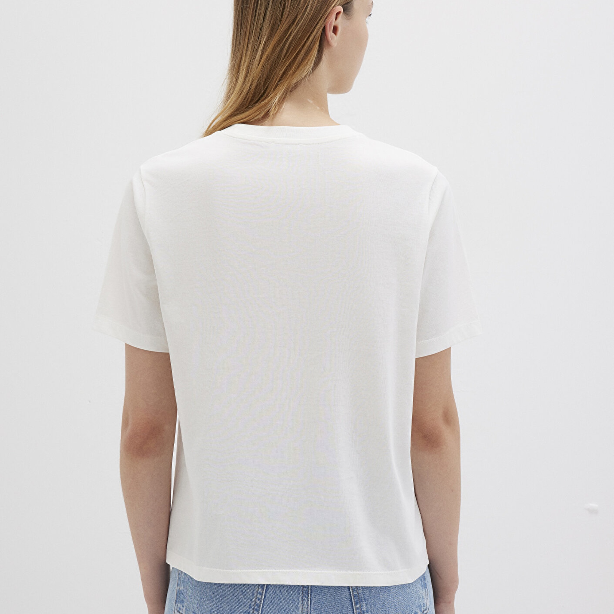 Mavi Mavi Logo Baskılı Ekru Tişört Regular Fit / Normal Kesim 1613565-80194