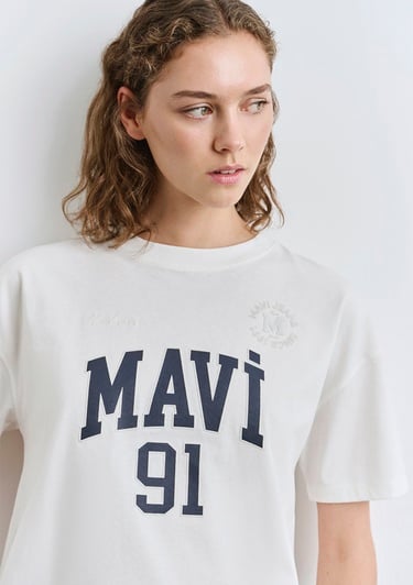  Mavi Mavi Logo Baskılı Ekru Tişört Loose Fit / Bol Rahat Kesim 1613333-70057