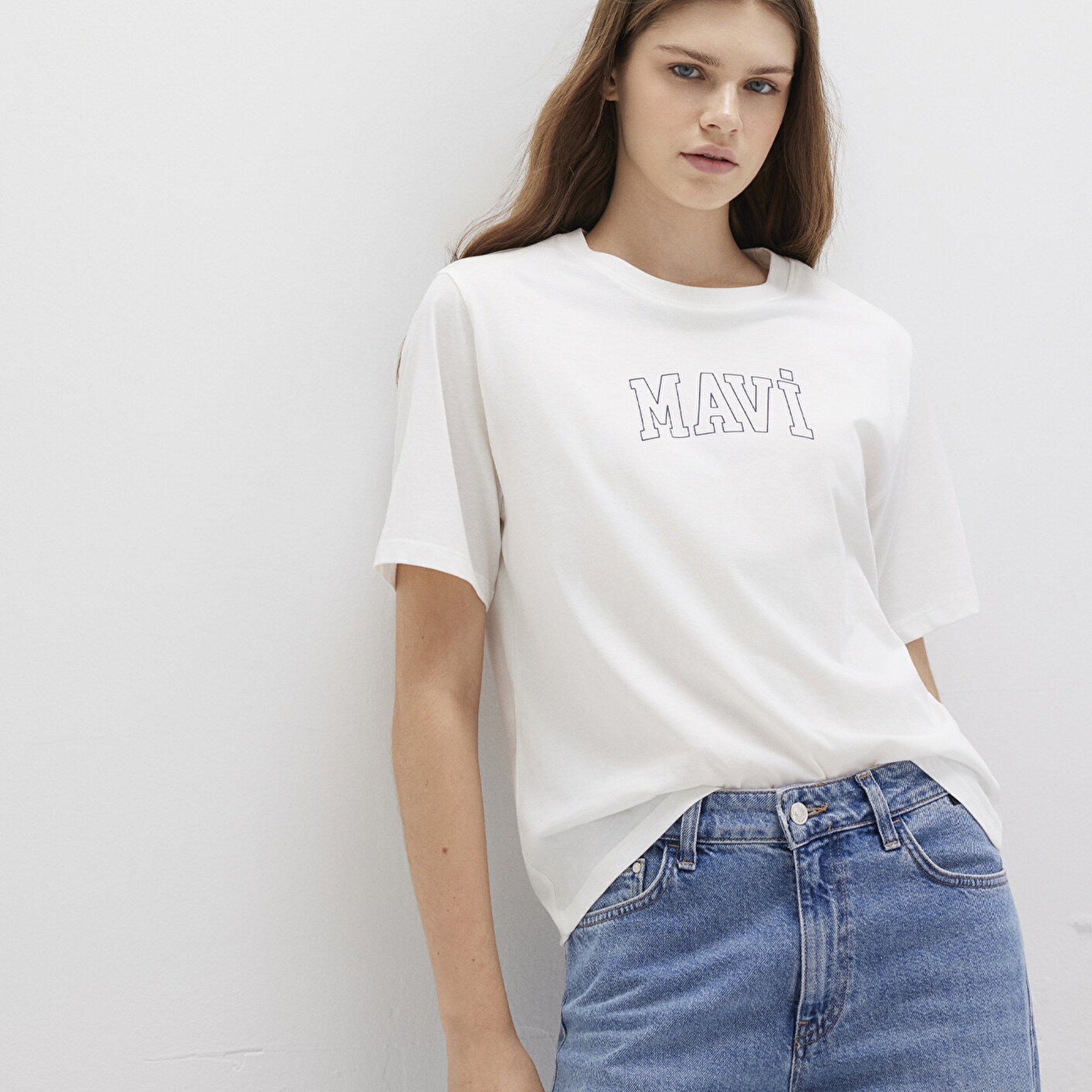 Mavi Mavi Logo Baskılı Ekru Tişört Regular Fit / Normal Kesim 1613564-70057