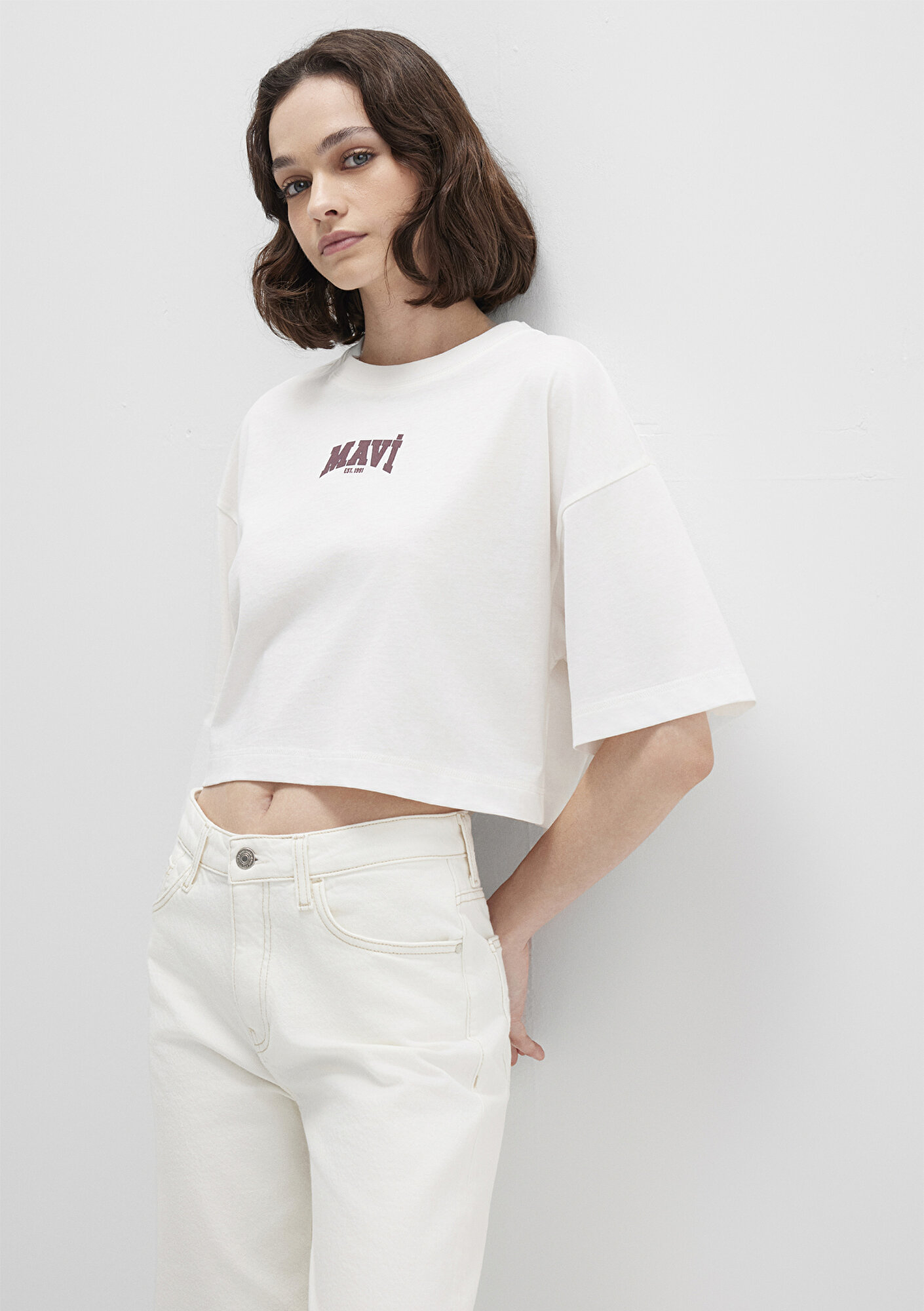  Mavi Mavi Logo Baskılı Ekru Crop Tişört Crop / Kısa Kesim 1613411-70057