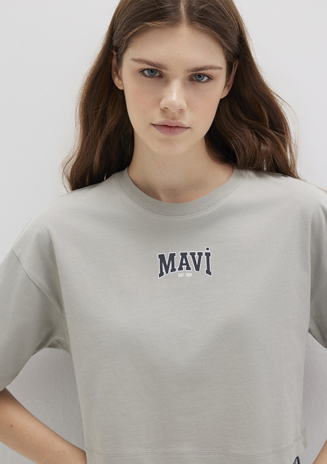  Mavi Mavi Logo Baskılı Gri Crop Tişört Crop / Kısa Kesim 1613411-70112
