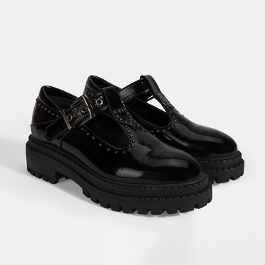  Kadın Siyah Zımba Detaylı T-Bant Rugan Ayakkabı