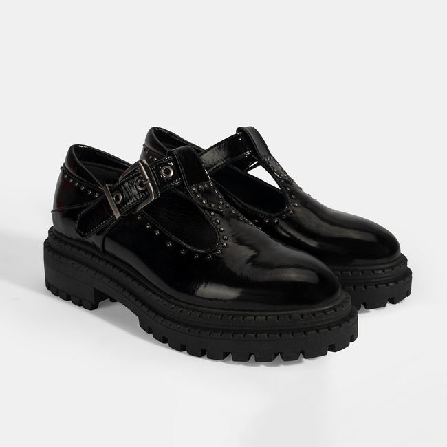  Kadın Siyah Zımba Detaylı T-Bant Rugan Ayakkabı