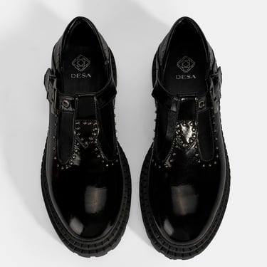  Kadın Siyah Zımba Detaylı T-Bant Rugan Ayakkabı