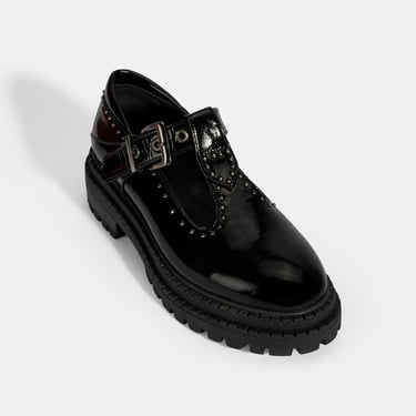  Kadın Siyah Zımba Detaylı T-Bant Rugan Ayakkabı