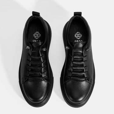  Kadın Siyah Bağcıklı Deri Spor Ayakkabı