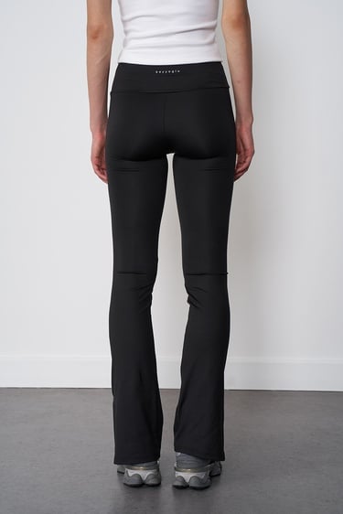  Yırtmaç Detaylı Tayt