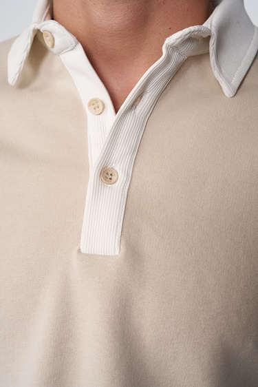  Kontrast Yakalı Sweatshirt