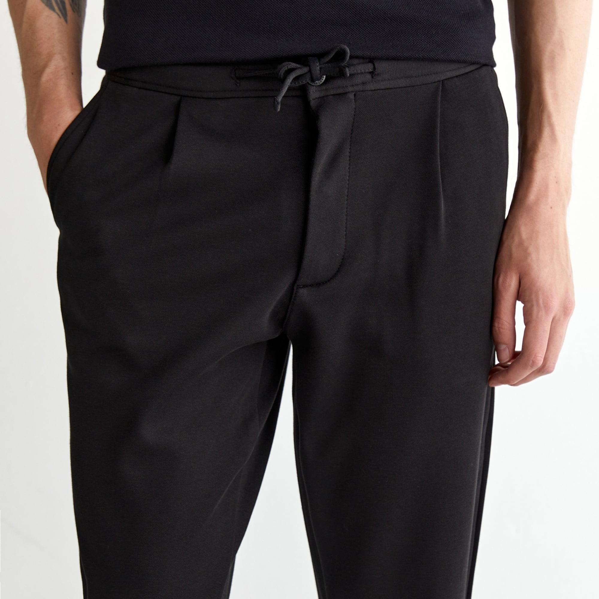 GANT Erkek Siyah Jogger Fit Pantolon