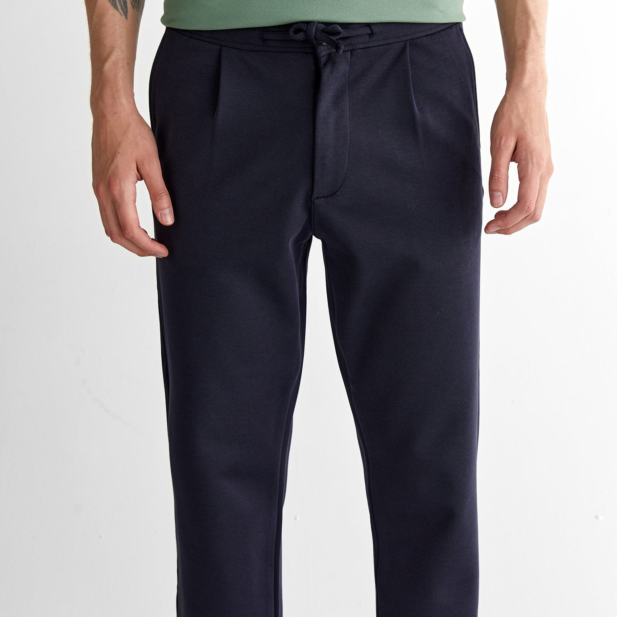 GANT Erkek Lacivert Jogger Fit Pantolon