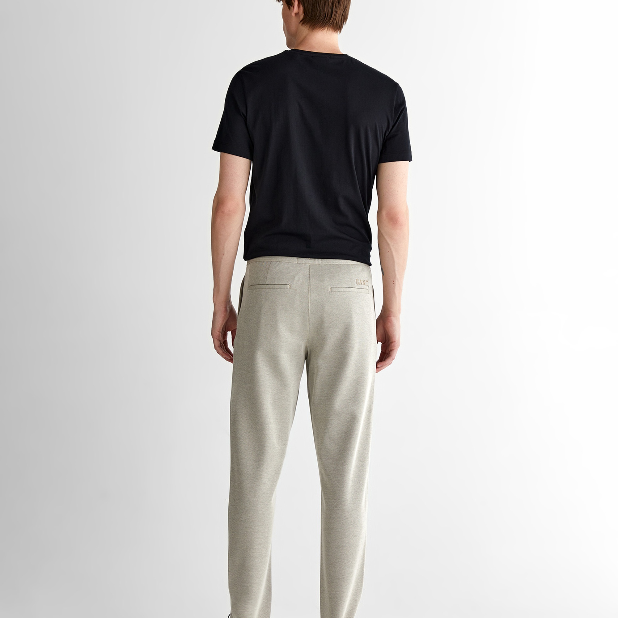 GANT Erkek Bej Jogger Fit Pantolon