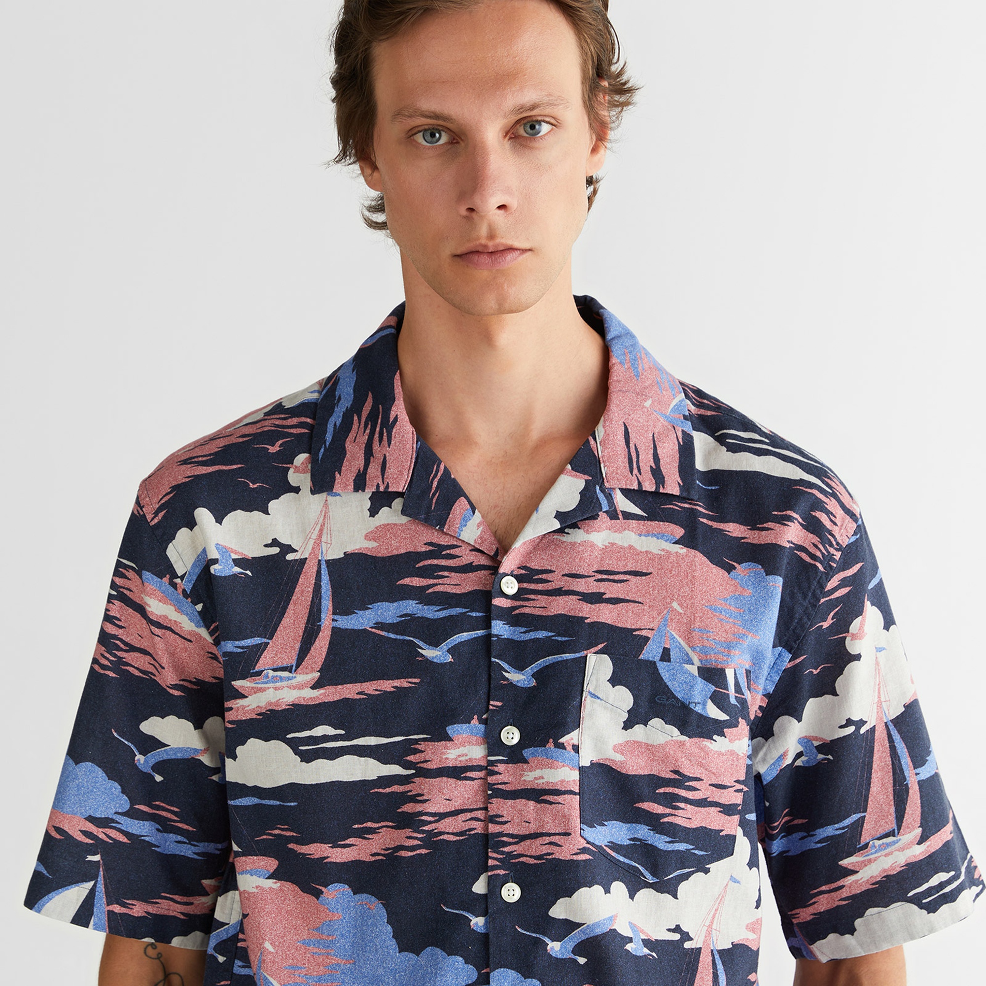 GANT Erkek Lacivert Relaxed Fit Klasik Yaka Desenli Gömlek