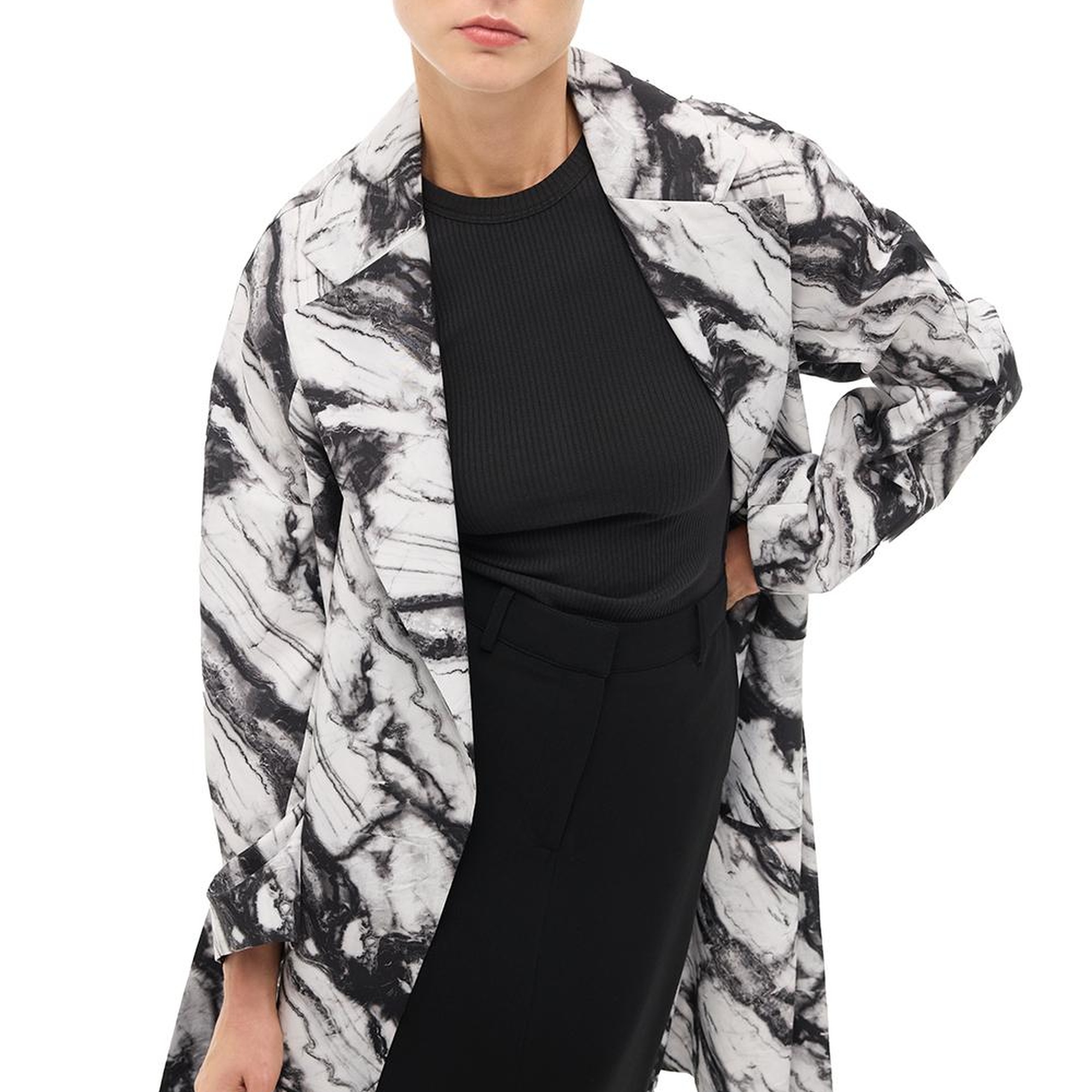 Siyah Beyaz Kalsik Yaka Trençkot