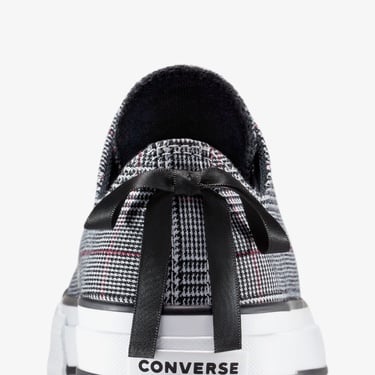  Converse Chuck Taylor All Star Lift Kadın Siyah Sneaker