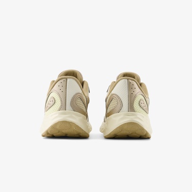  New Balance Arishi Kadın Bej Koşu Ayakkabısı