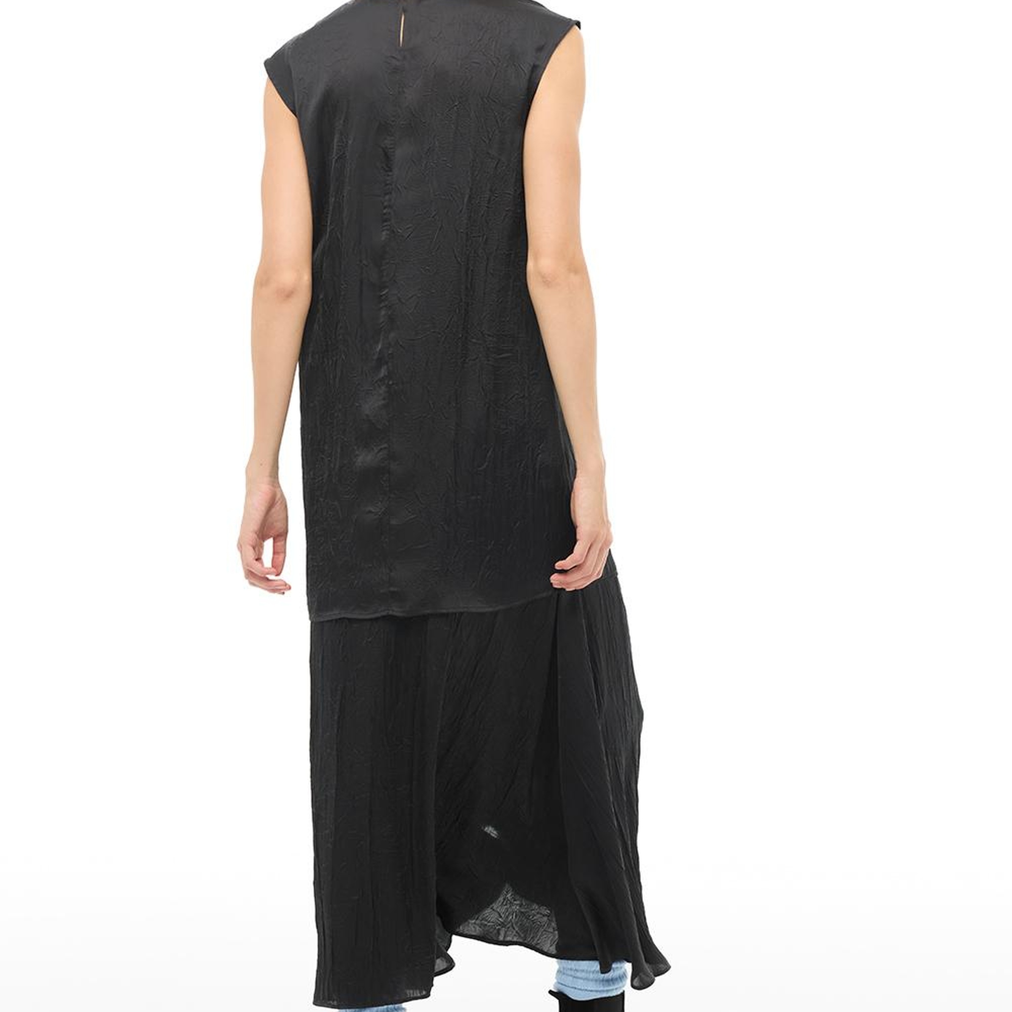 Siyah Yuvarlak Yaka Çiçekli Midi Elbise