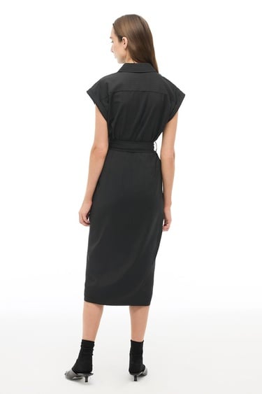  Siyah Çizgili Gömlek Yaka Midi Boy Elbise