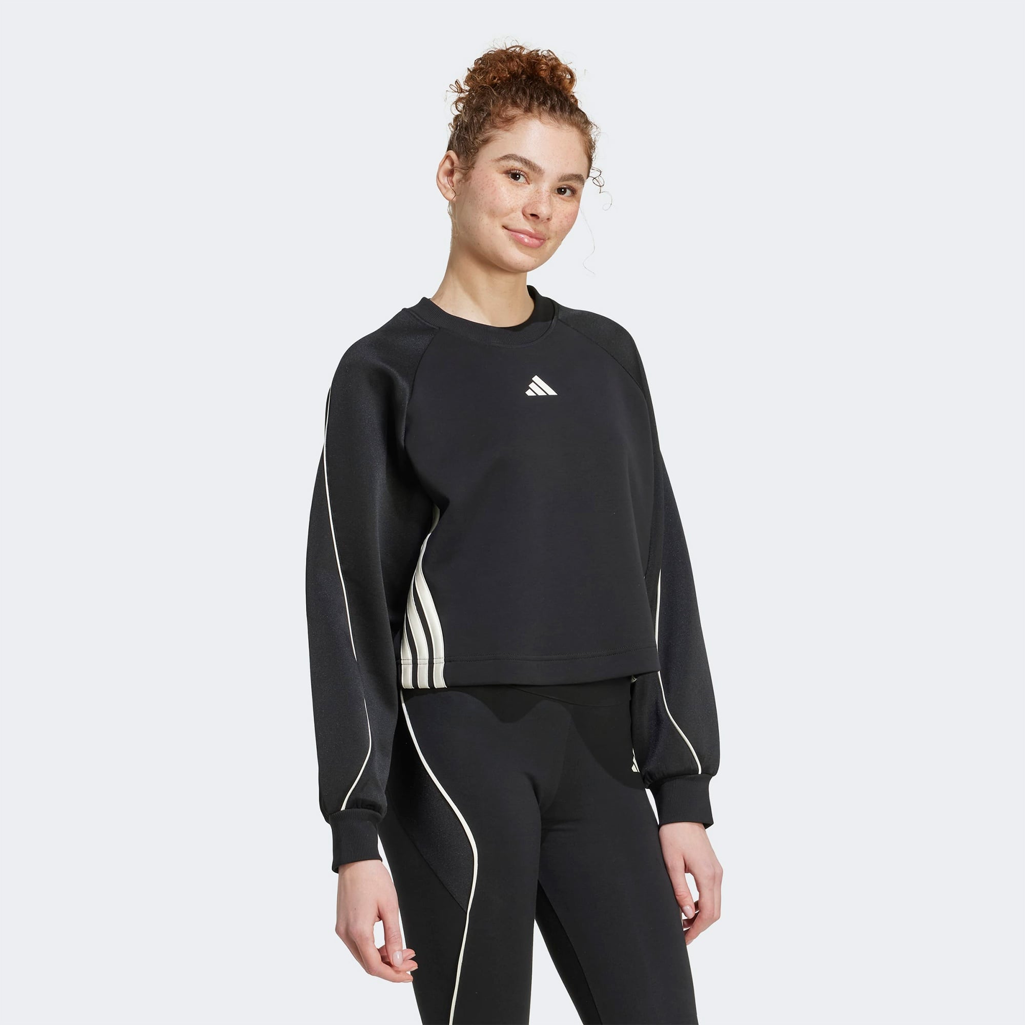adidas Stadium 3 Stripes Bisiklet Yaka Kadın Siyah Sweatshirt