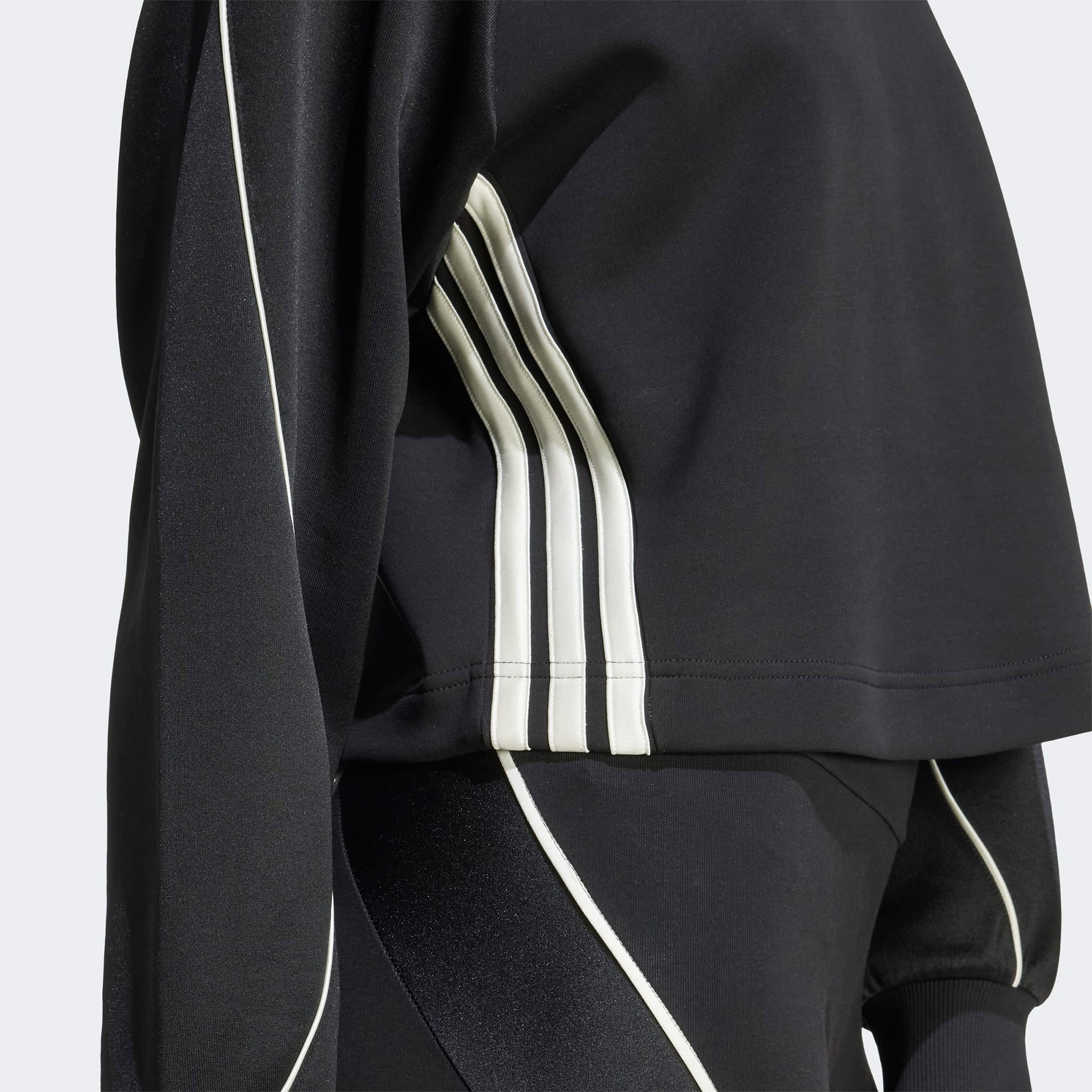adidas Stadium 3 Stripes Bisiklet Yaka Kadın Siyah Sweatshirt