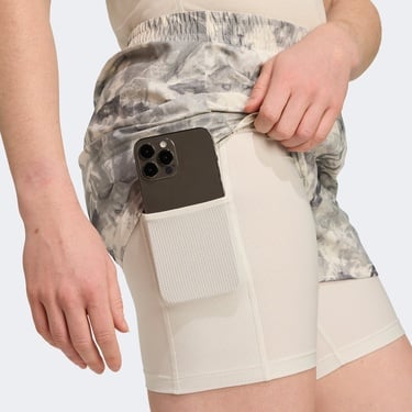  adidas Own The Run Spray Dye 2in1 Kadın Gri Koşu Şortu