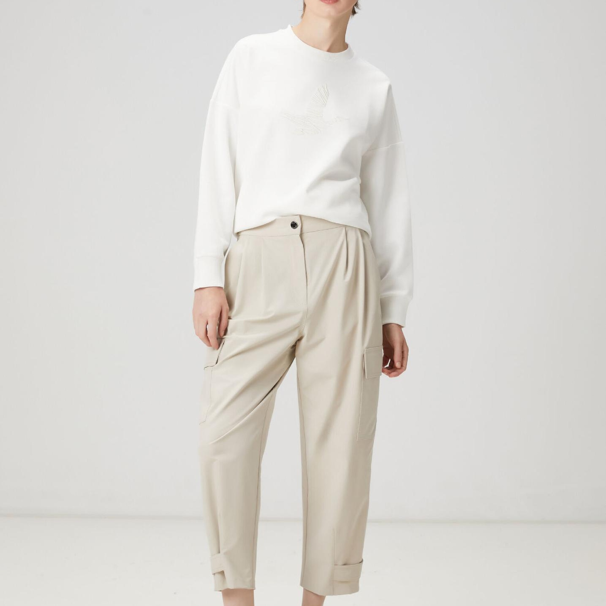 Beymen Club Kadın Beyaz Logo Nakışlı Sweatshirt