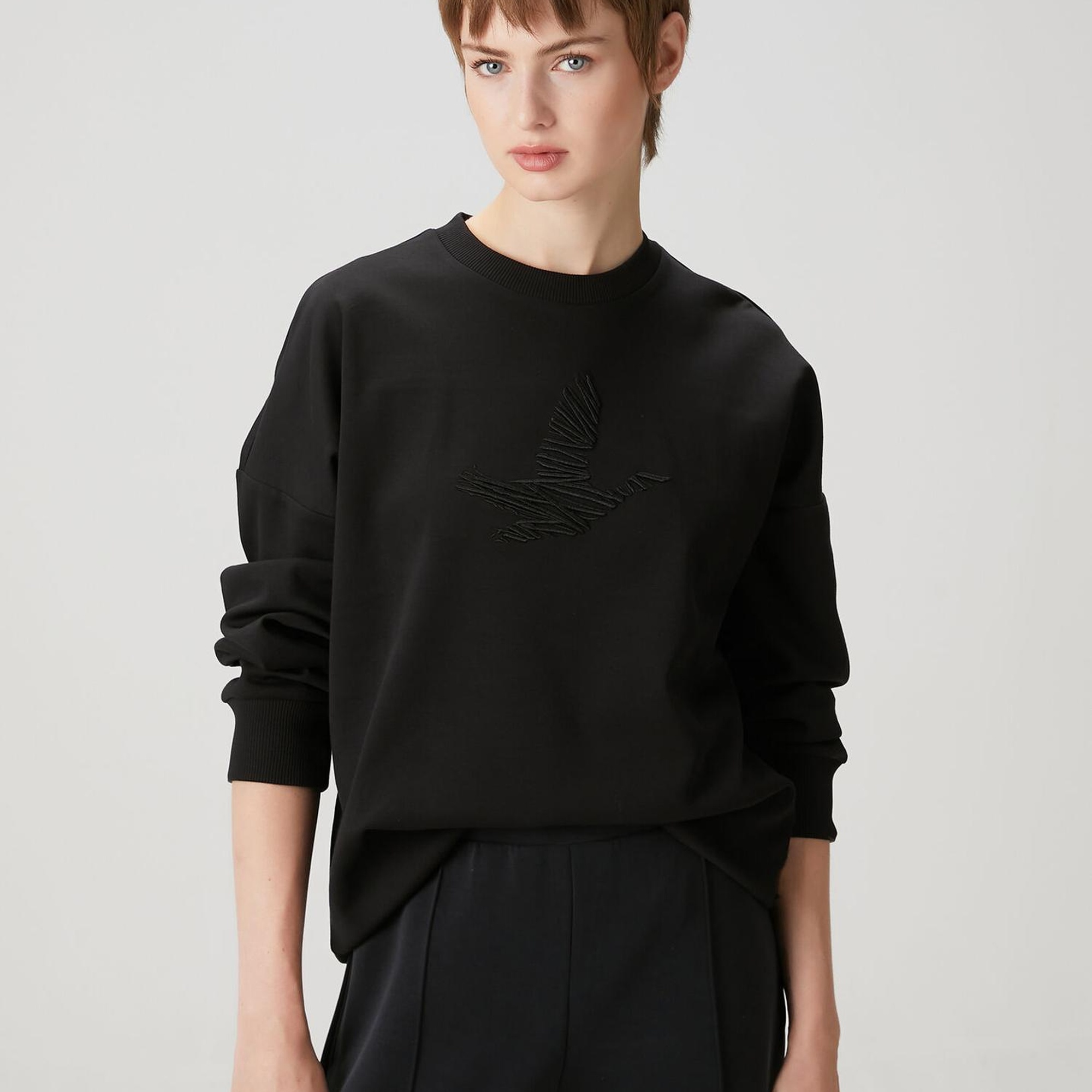 Beymen Club Kadın Siyah Logo Nakışlı Sweatshirt