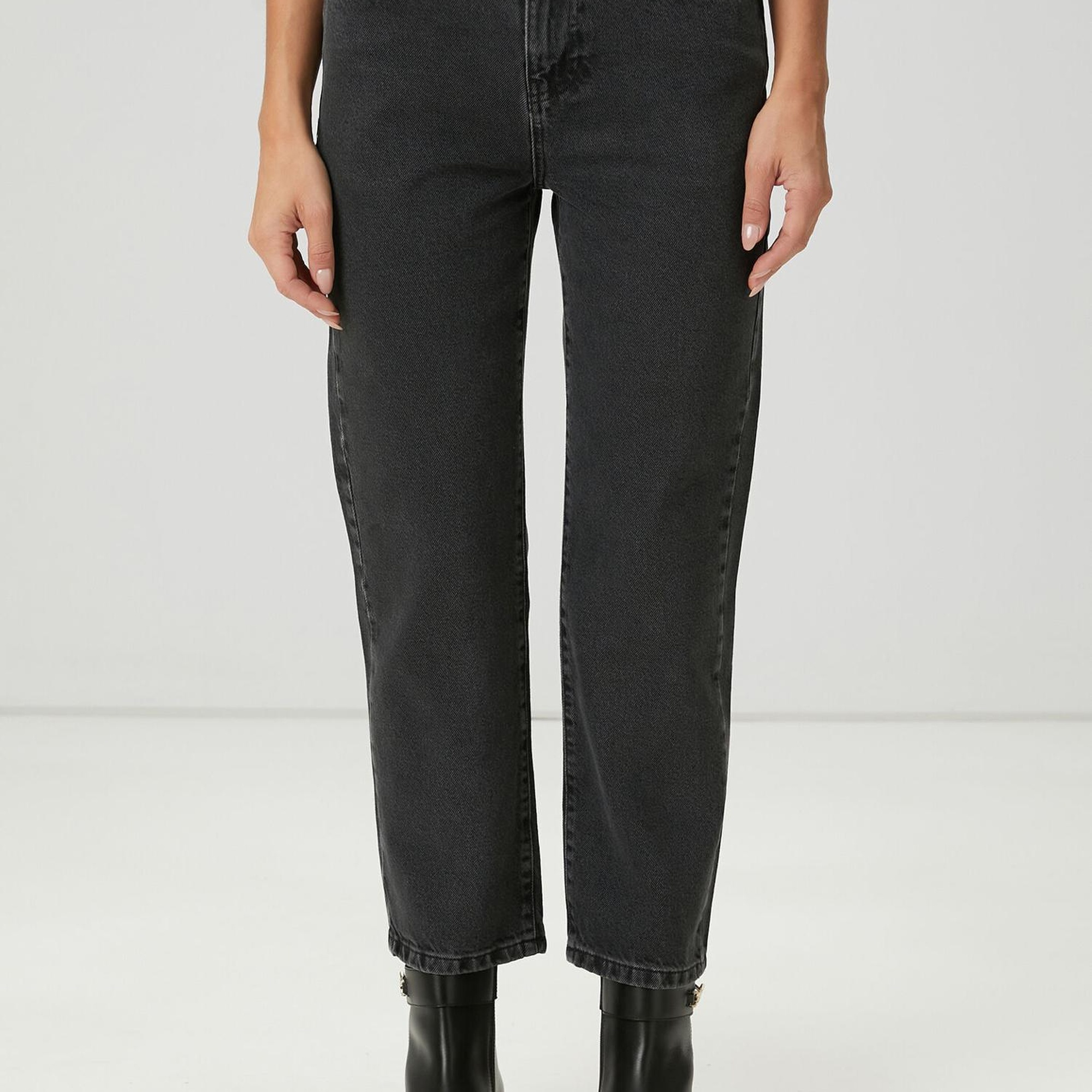 Beymen Club Kadın Siyah Crop Flare Jean Pantolon