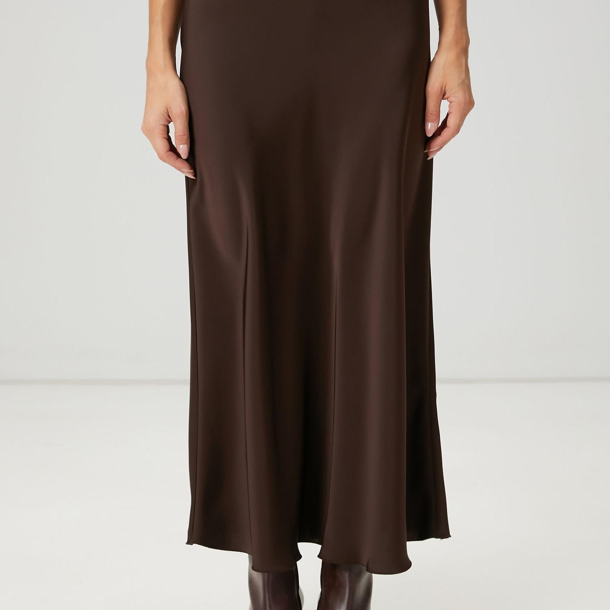 Beymen Club Kadın Kahverengi Uzun Saten Evaze Etek