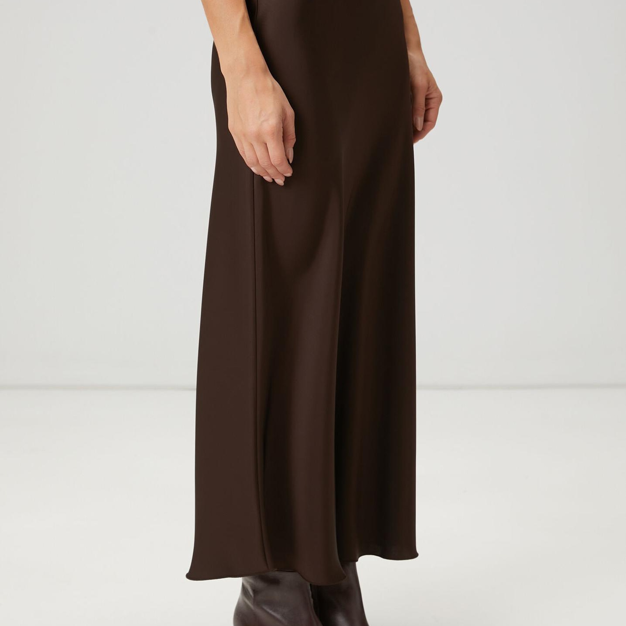 Beymen Club Kadın Kahverengi Uzun Saten Evaze Etek