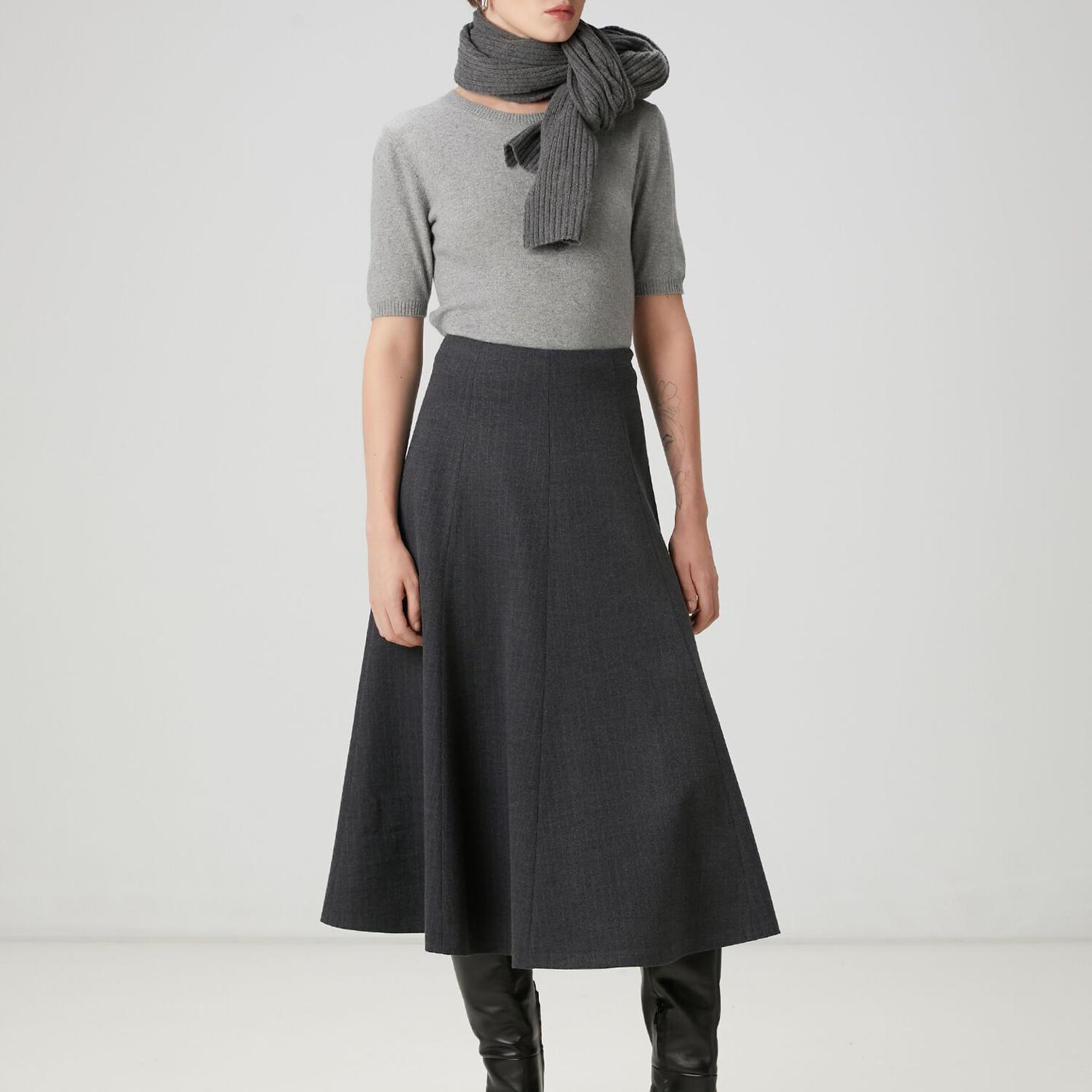 Beymen Club Kadın Koyu Gri Çizgili Midi Etek